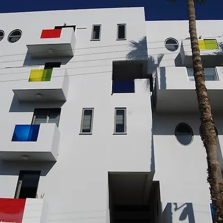 Alex 3 Bedrooms Duplex With Shared Pool Apartment *