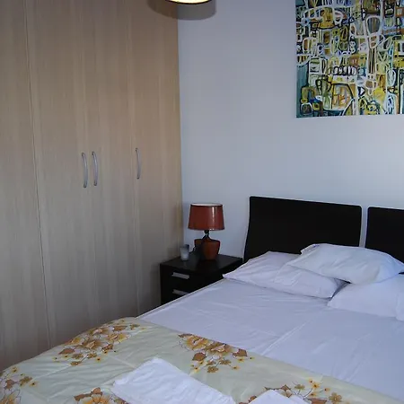 Alex 3 Bedrooms Duplex With Shared Pool