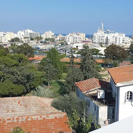 Alex 3 Bedrooms Duplex With Shared Pool Larnaka
