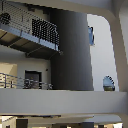 Apartment Alex 3 Bedrooms Duplex With Shared Pool Larnaka