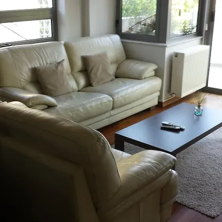 Alex 3 Bedrooms Duplex With Shared Pool Larnaka