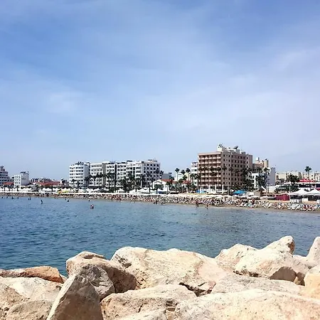 Alex 3 Bedrooms Duplex With Shared Pool Apartment *